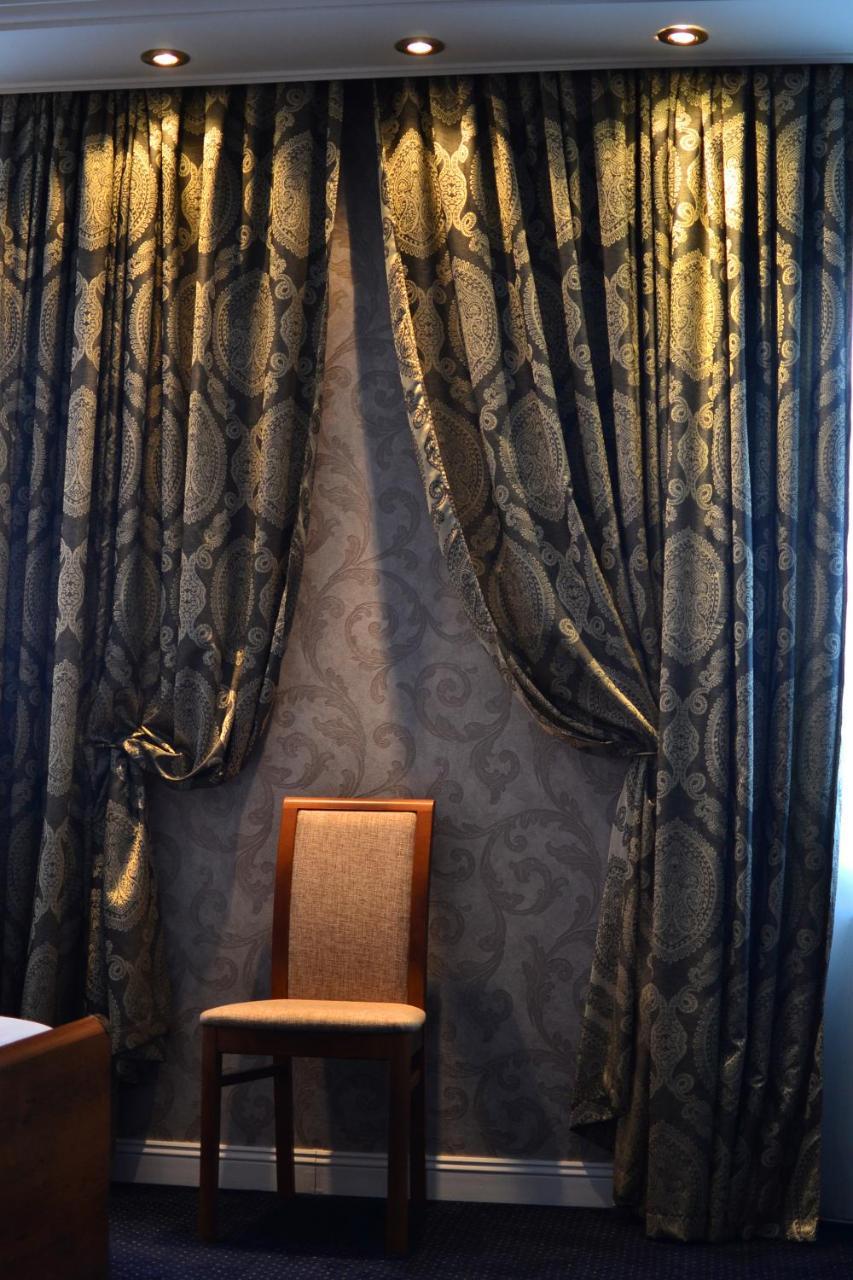 Kera Hotel Nesterenki Bagian luar foto
